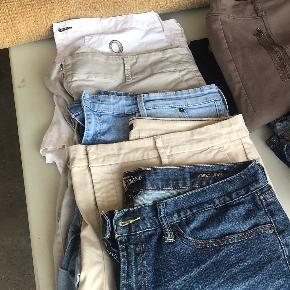 These have all been sold but idk how to delete